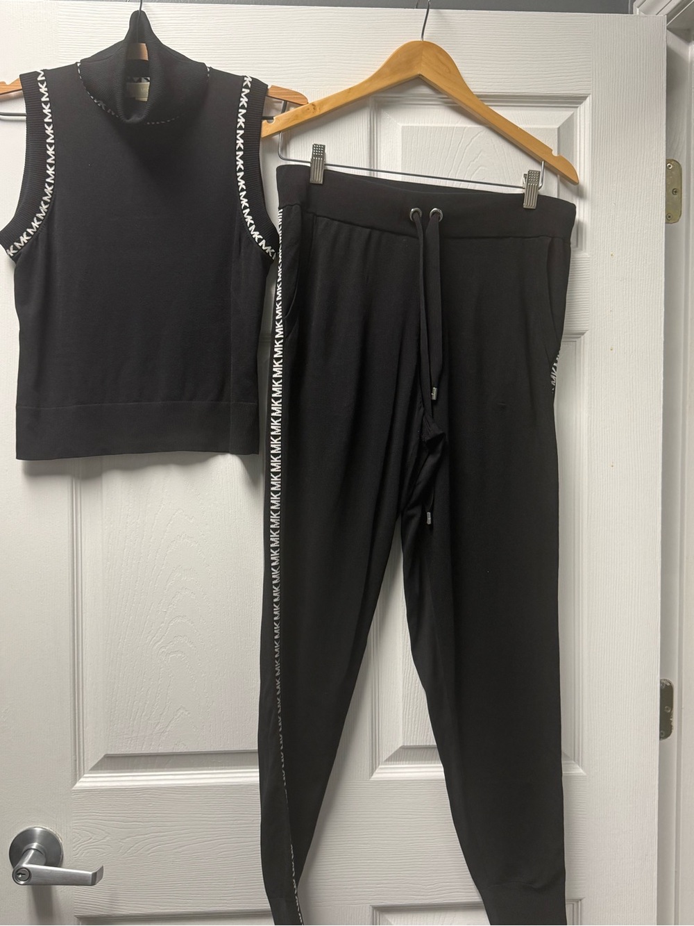 Michael Kors Black Logo-Trim Knit Sleeveless Top & Joggers